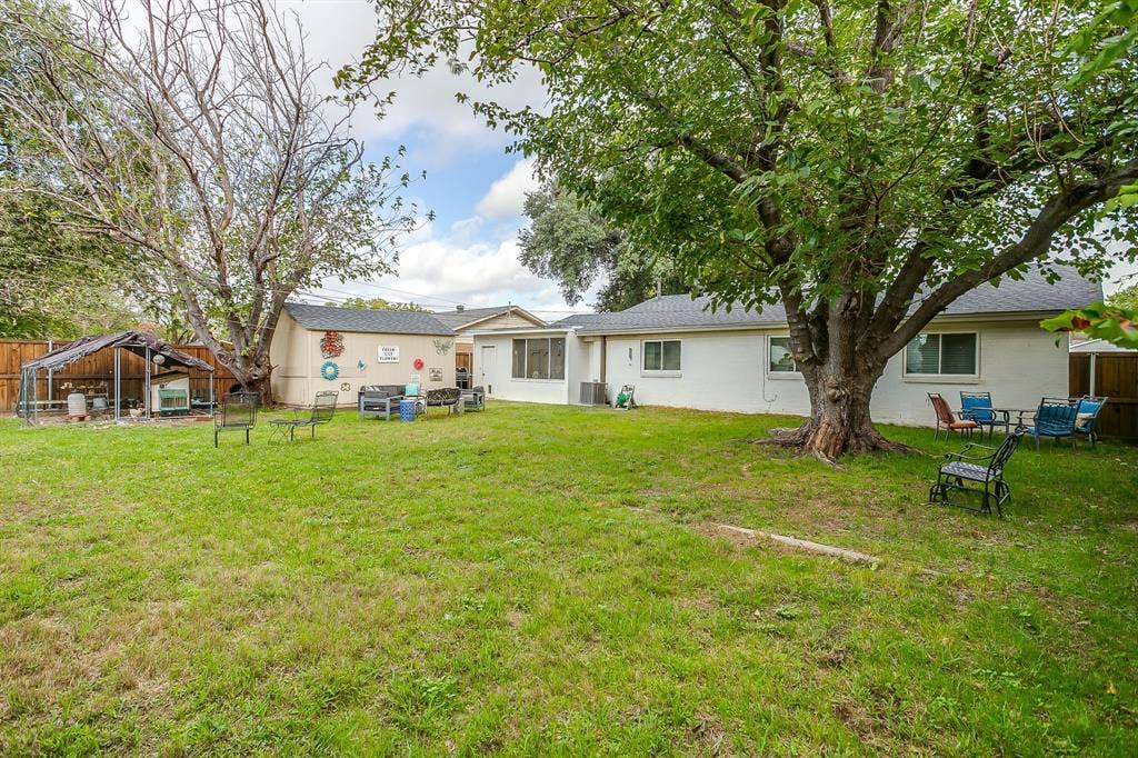 1033 Angela Court, Everman, TX 76140
