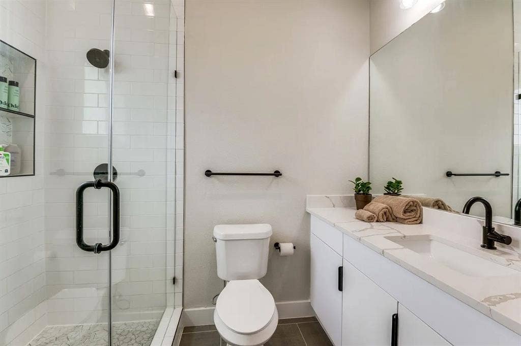 145 N Henderson Avenue, #104, Dallas, TX 75214 145 N Henderson Avenue, #104, Dallas, TX 75214
