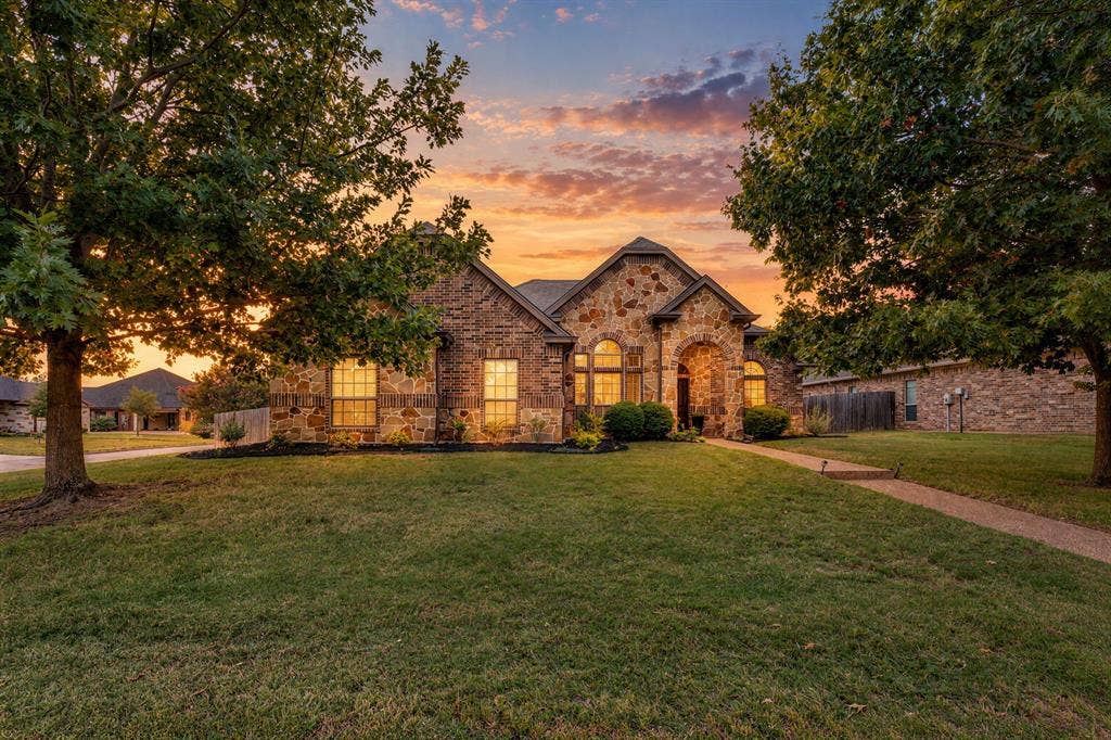 10300 Whitney Trace, Waco, TX 76708 10300 Whitney Trace, Waco, TX 76708