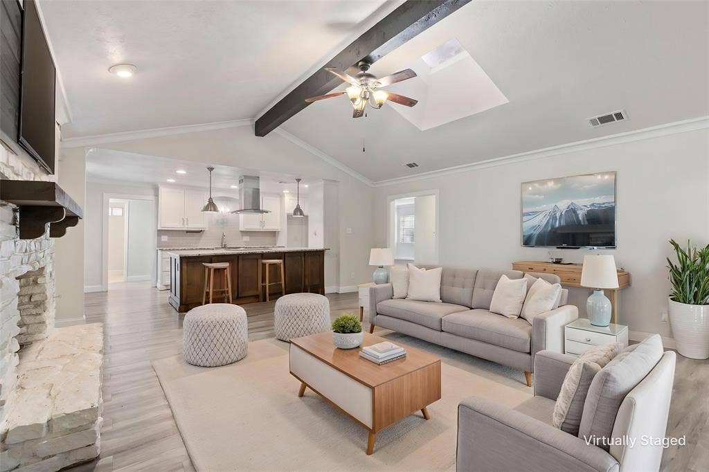 2301 Huntington Drive, Plano, TX 75075 2301 Huntington Drive, Plano, TX 75075