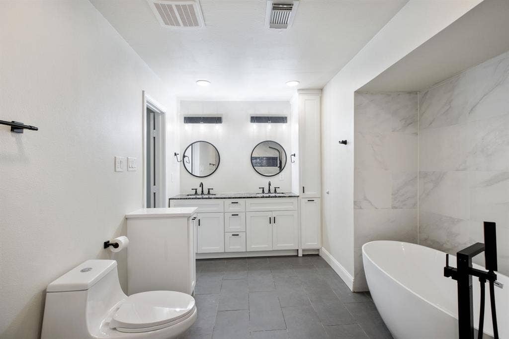 2301 Huntington Drive, Plano, TX 75075 2301 Huntington Drive, Plano, TX 75075