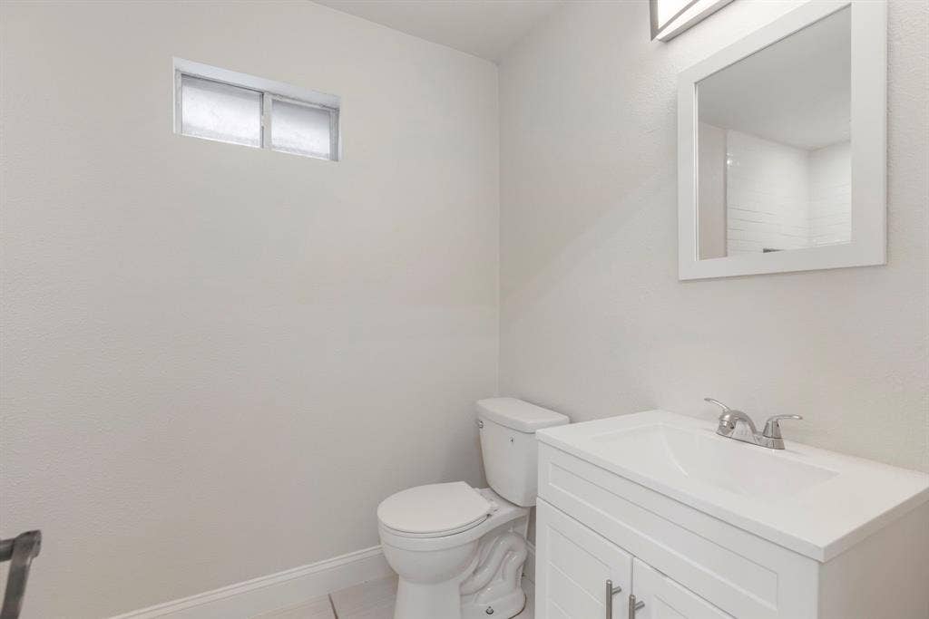 2301 Huntington Drive, Plano, TX 75075 2301 Huntington Drive, Plano, TX 75075