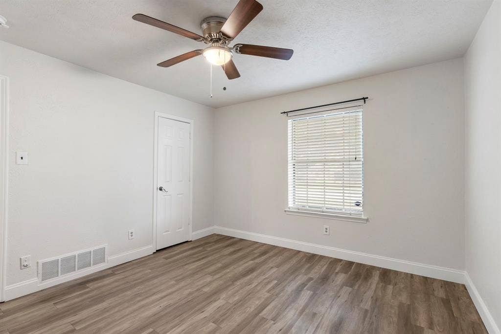 2301 Huntington Drive, Plano, TX 75075 2301 Huntington Drive, Plano, TX 75075