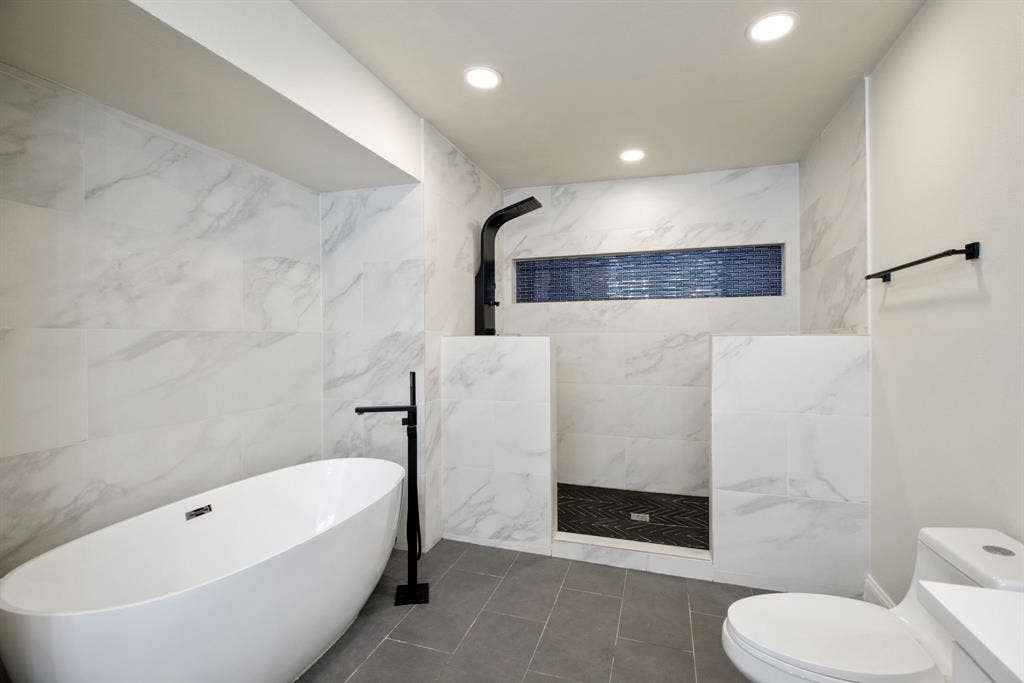 2301 Huntington Drive, Plano, TX 75075 2301 Huntington Drive, Plano, TX 75075