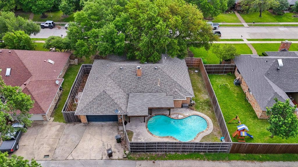 2301 Huntington Drive, Plano, TX 75075 2301 Huntington Drive, Plano, TX 75075