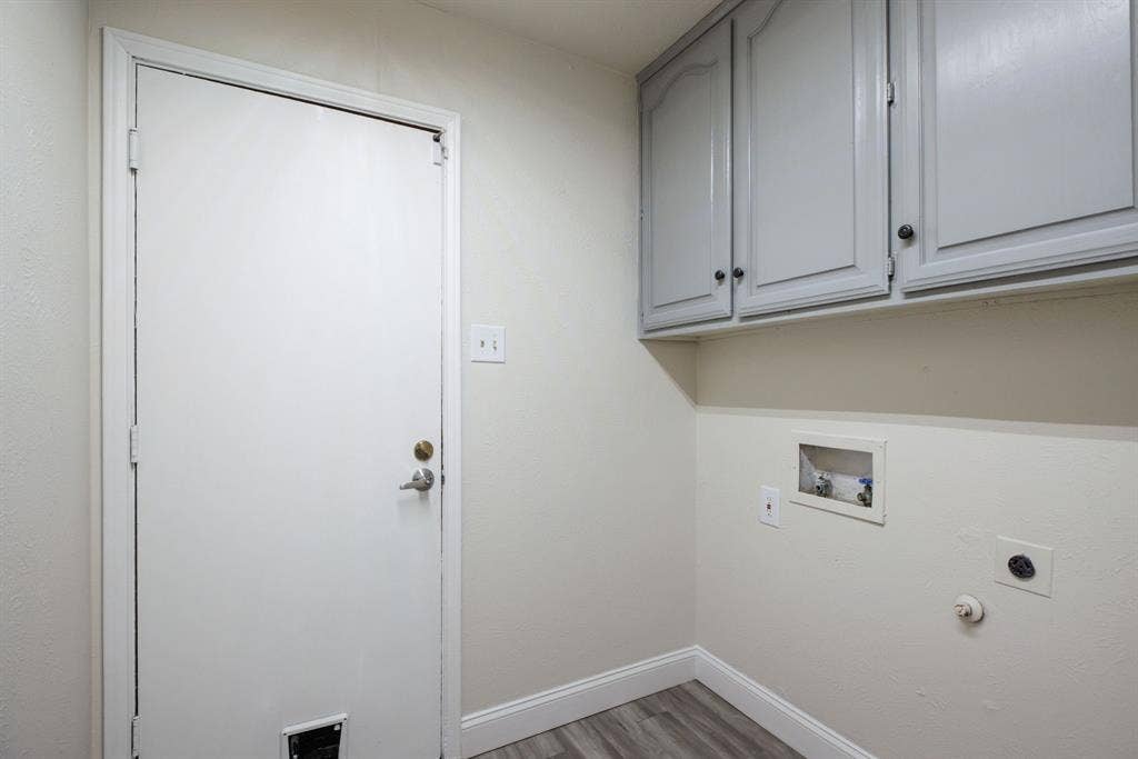 2301 Huntington Drive, Plano, TX 75075 2301 Huntington Drive, Plano, TX 75075