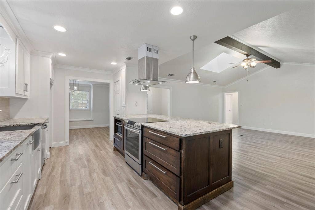 2301 Huntington Drive, Plano, TX 75075 2301 Huntington Drive, Plano, TX 75075