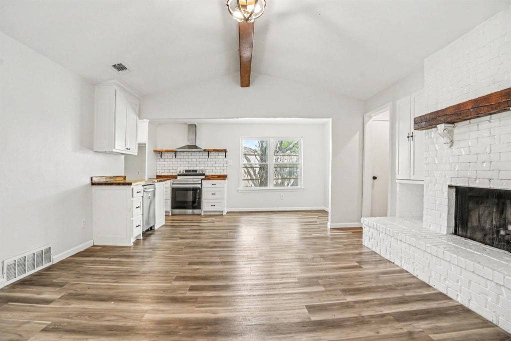 8608 Elderberry Court, Dallas, TX 75249 8608 Elderberry Court, Dallas, TX 75249