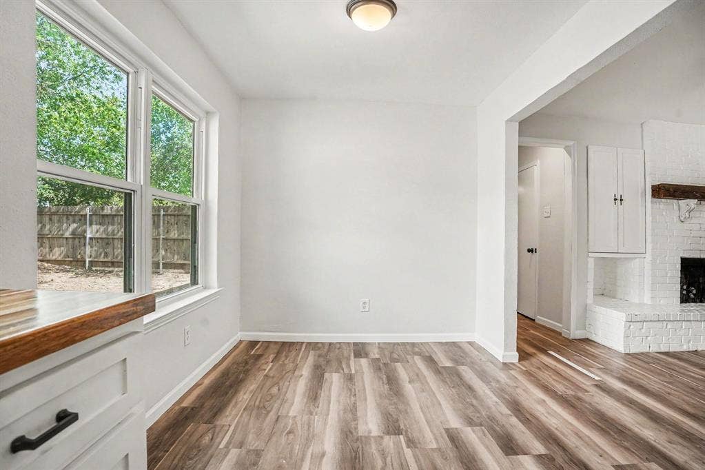 8608 Elderberry Court, Dallas, TX 75249 8608 Elderberry Court, Dallas, TX 75249