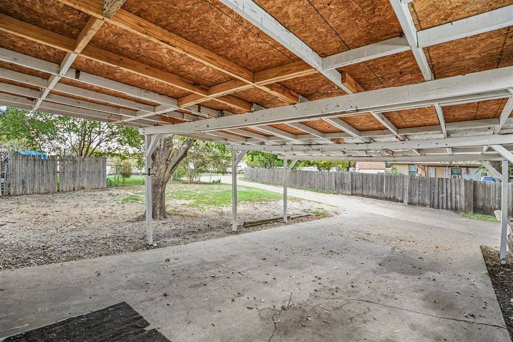 8608 Elderberry Court, Dallas, TX 75249 8608 Elderberry Court, Dallas, TX 75249