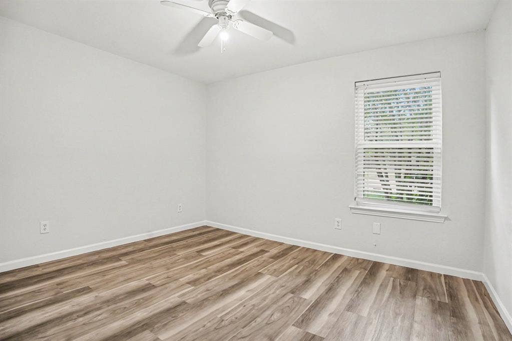8608 Elderberry Court, Dallas, TX 75249 8608 Elderberry Court, Dallas, TX 75249