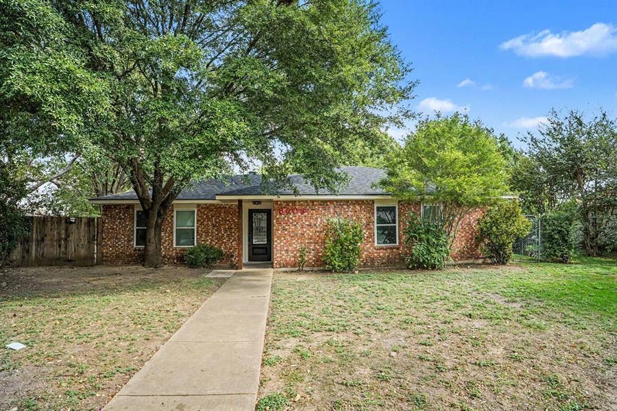 Property photo for 8608 Elderberry Court, Dallas, TX
