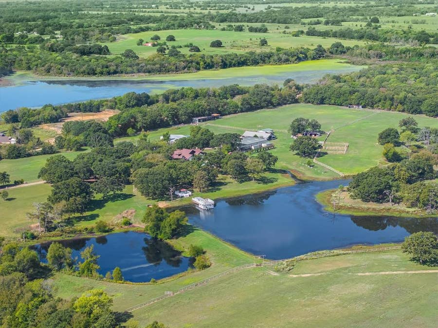 Property photo for 323 VZ County Road 3507 Road, Edgewood, TX