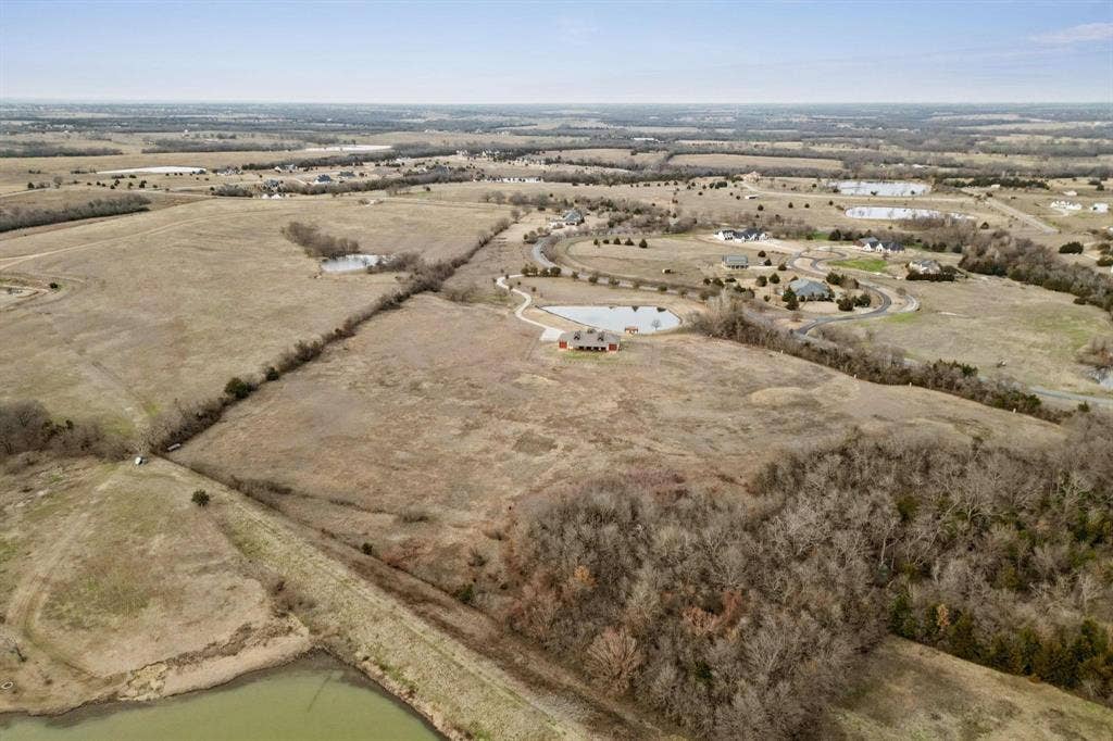 2881 N Star Drive, Celina, TX 75009 2881 N Star Drive, Celina, TX 75009