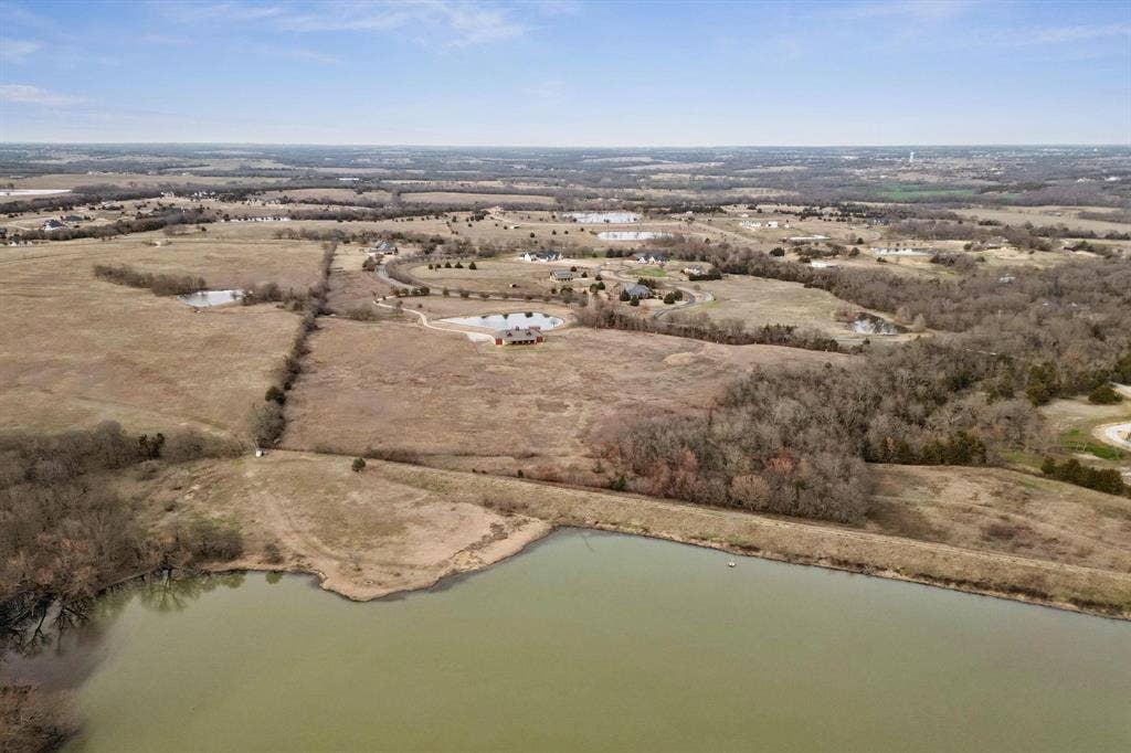 2881 N Star Drive, Celina, TX 75009 2881 N Star Drive, Celina, TX 75009