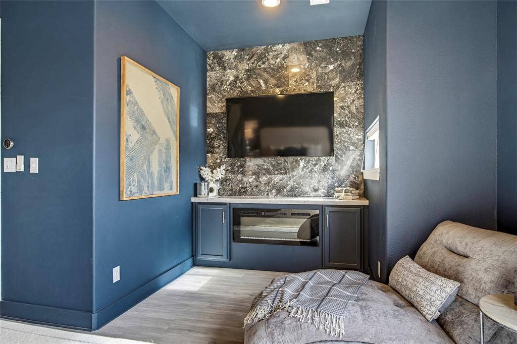 3816 Roseland Avenue, #C300, Dallas, TX 75204