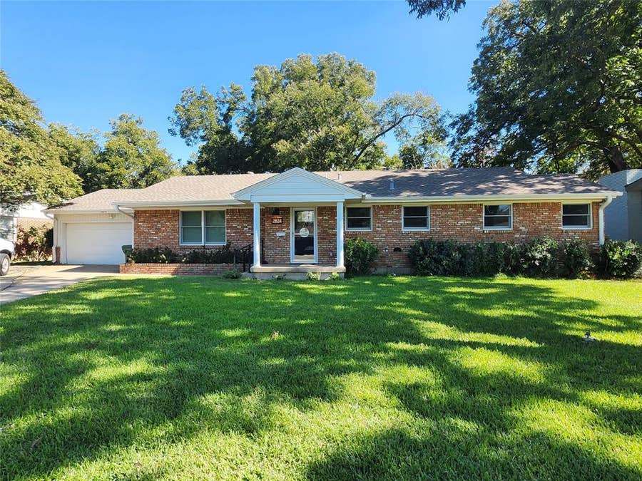 Property photo for 2824 Mimosa Park Drive, Richland Hills, TX