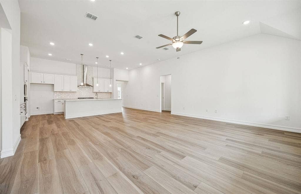 807 Hillburn Drive, Forney, TX 75126 *Floorplan representation, not actual home -