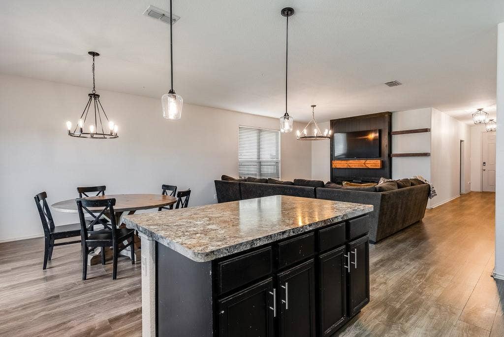 4007 Indian Paintbrush Lane, Heartland, TX 75126 4007 Indian Paintbrush Lane, Heartland, TX 75126