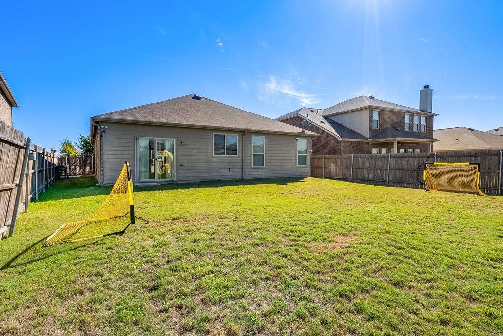 4007 Indian Paintbrush Lane, Heartland, TX 75126 4007 Indian Paintbrush Lane, Heartland, TX 75126