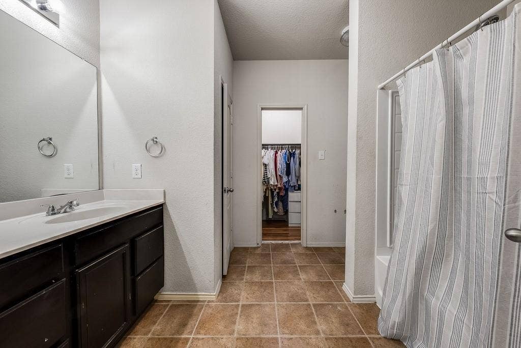 4007 Indian Paintbrush Lane, Heartland, TX 75126 4007 Indian Paintbrush Lane, Heartland, TX 75126