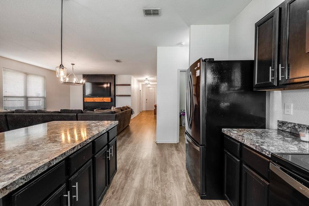 4007 Indian Paintbrush Lane, Heartland, TX 75126 4007 Indian Paintbrush Lane, Heartland, TX 75126