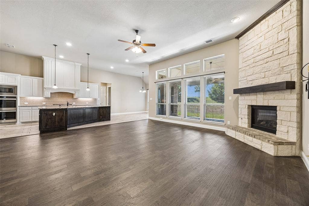 605 Calm Crest Drive, Rockwall, TX 75087