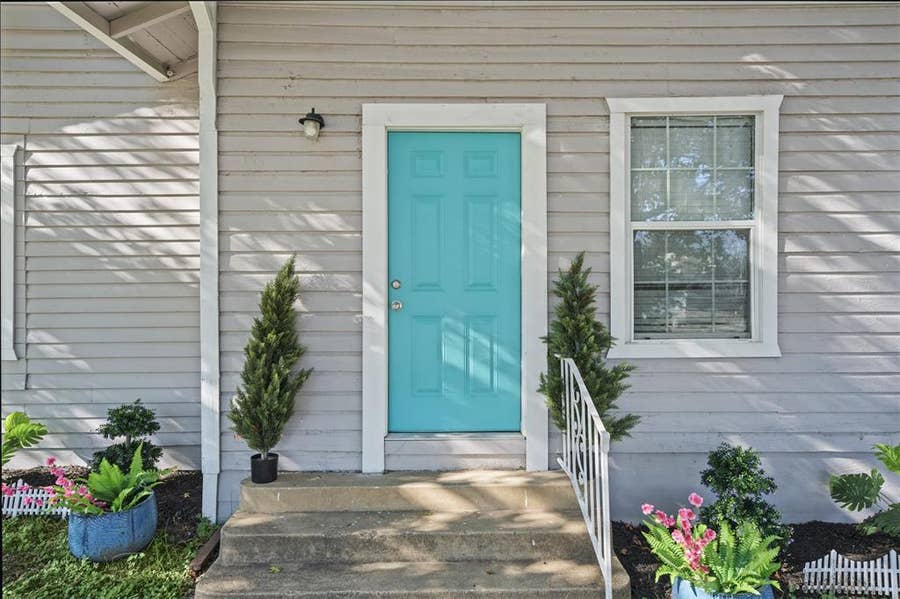 Property photo for 220 W Wardville Street, Cleburne, TX