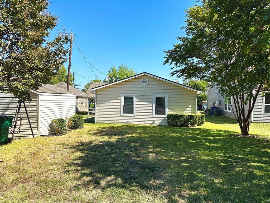 1409 West Street, McKinney, TX 75069 1409 West Street, McKinney, TX 75069