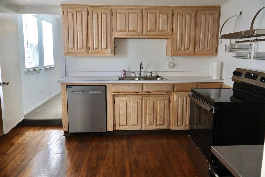 1409 West Street, McKinney, TX 75069 1409 West Street, McKinney, TX 75069