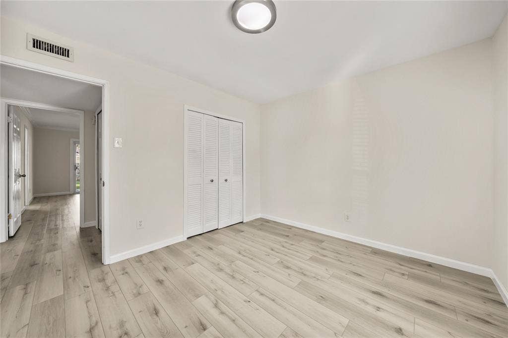 310 Glendale Drive, Grand Prairie, TX 75052 Bedroom 1