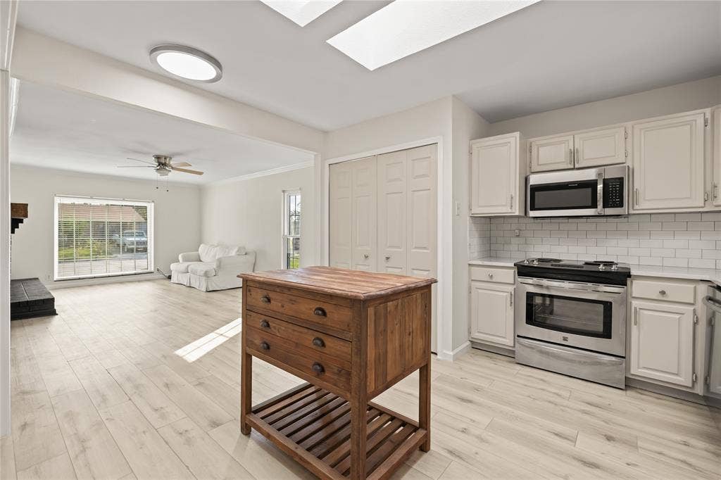 310 Glendale Drive, Grand Prairie, TX 75052 310 Glendale Drive, Grand Prairie, TX 75052