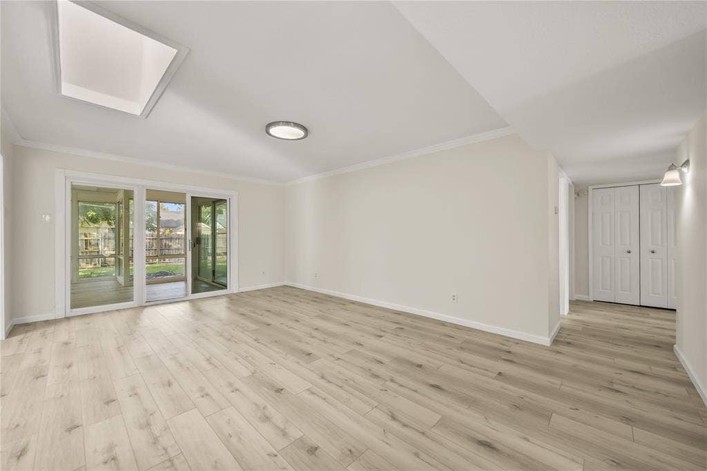 310 Glendale Drive, Grand Prairie, TX 75052 310 Glendale Drive, Grand Prairie, TX 75052