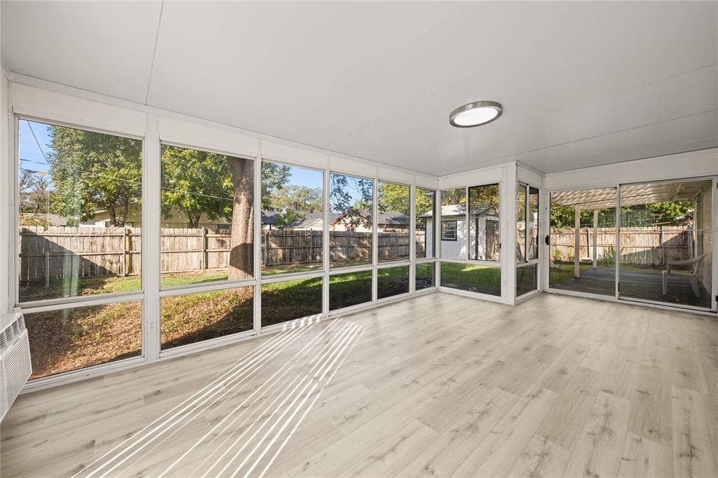 310 Glendale Drive, Grand Prairie, TX 75052 310 Glendale Drive, Grand Prairie, TX 75052