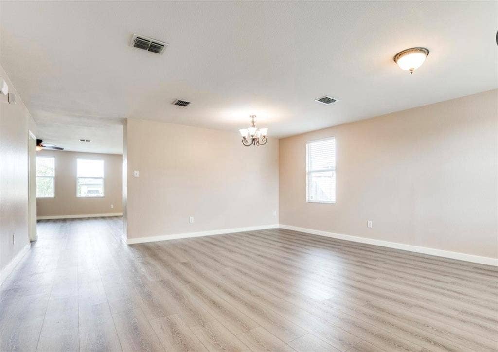 1053 Cavern Drive, Mesquite, TX 75181 1053 Cavern Drive, Mesquite, TX 75181