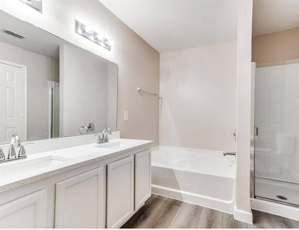 1053 Cavern Drive, Mesquite, TX 75181 1053 Cavern Drive, Mesquite, TX 75181