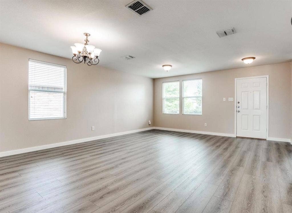 1053 Cavern Drive, Mesquite, TX 75181 1053 Cavern Drive, Mesquite, TX 75181