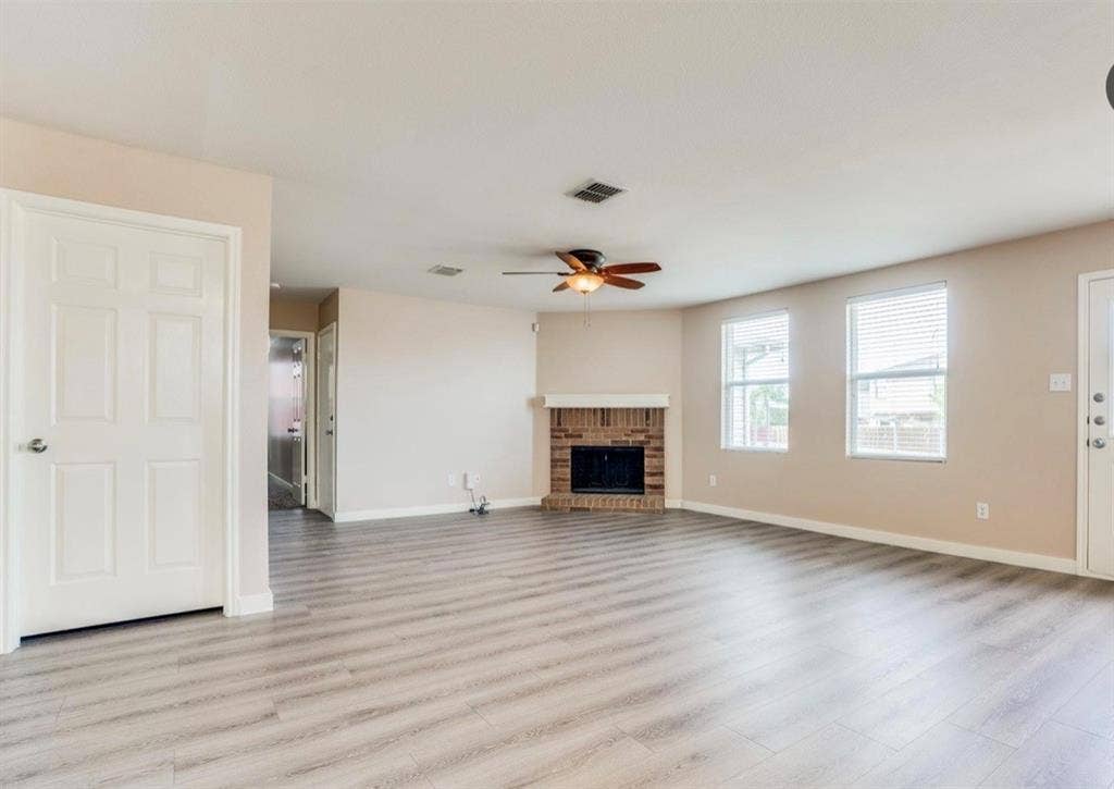 1053 Cavern Drive, Mesquite, TX 75181 1053 Cavern Drive, Mesquite, TX 75181