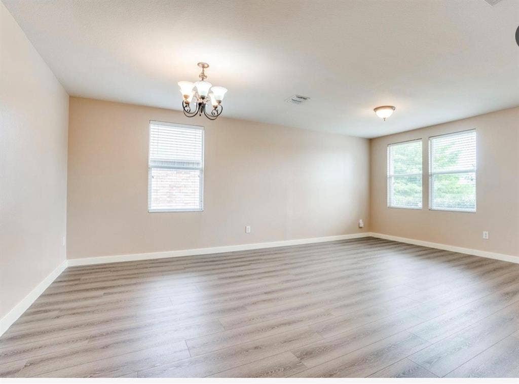 1053 Cavern Drive, Mesquite, TX 75181 1053 Cavern Drive, Mesquite, TX 75181