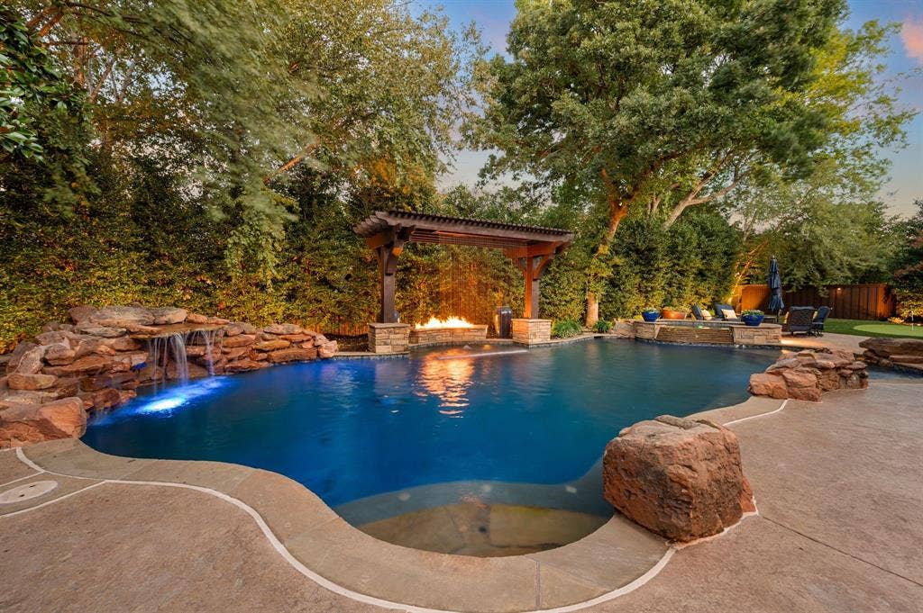 2105 Denver Drive, Southlake, TX 76092