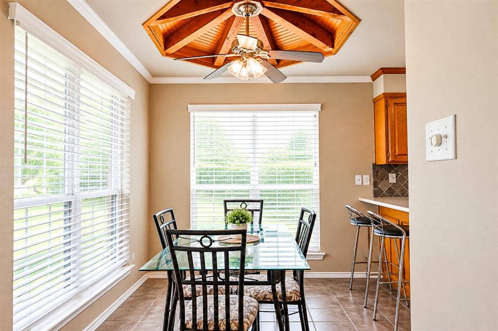 104 Lakeridge Court, Weatherford, TX 76087 104 Lakeridge Court, Weatherford, TX 76087
