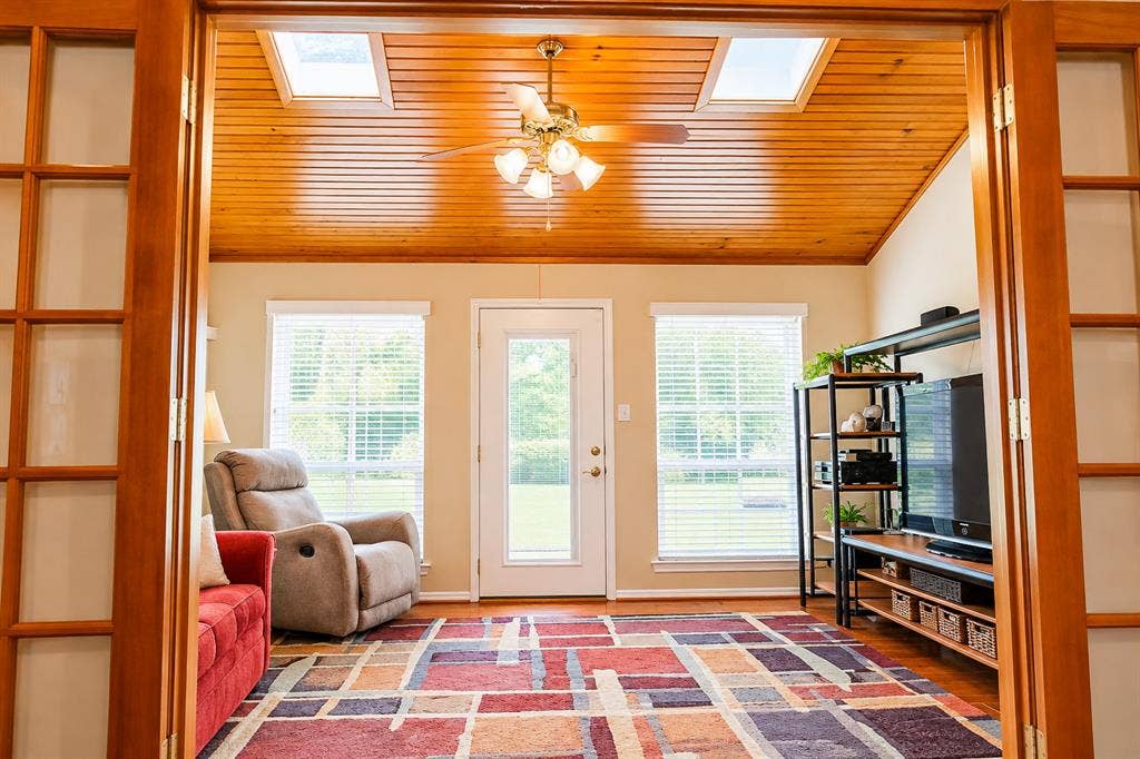 104 Lakeridge Court, Weatherford, TX 76087 104 Lakeridge Court, Weatherford, TX 76087