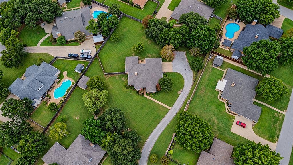 104 Lakeridge Court, Weatherford, TX 76087 104 Lakeridge Court, Weatherford, TX 76087