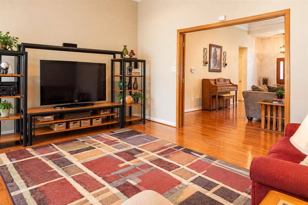104 Lakeridge Court, Weatherford, TX 76087 104 Lakeridge Court, Weatherford, TX 76087