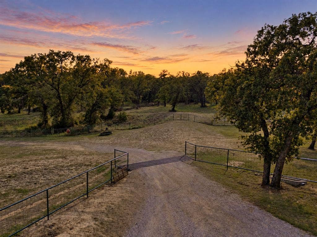1658,1664,1668 County Road 3672, Springtown, TX 76082