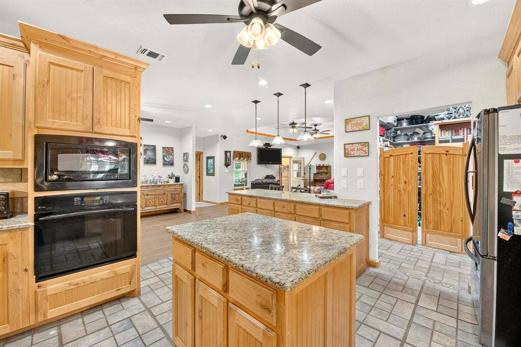 1658,1664,1668 County Road 3672, Springtown, TX 76082