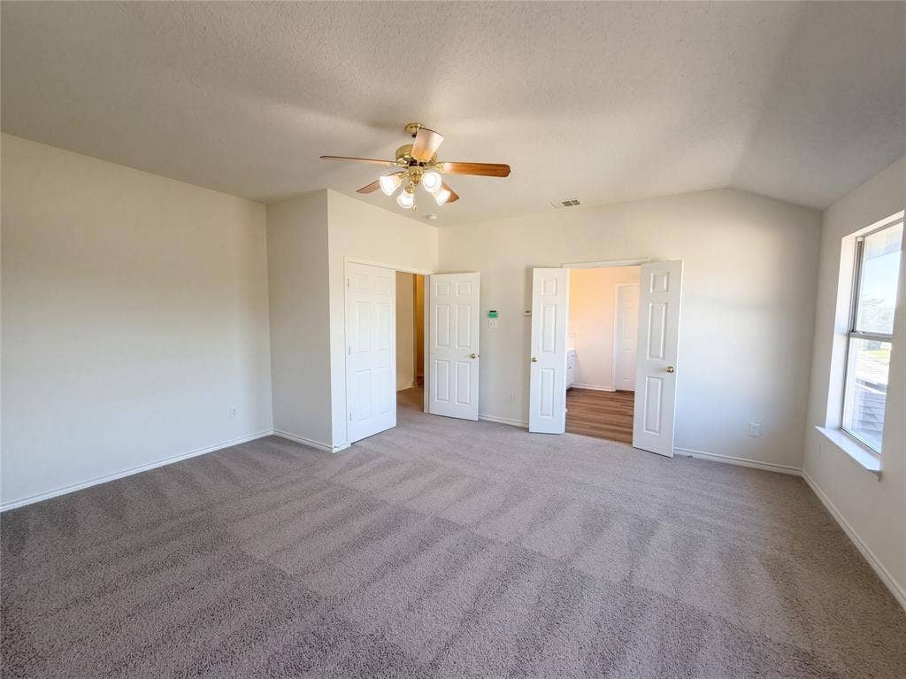 304 Holly Court, Murphy, TX 75094 304 Holly Court, Murphy, TX 75094