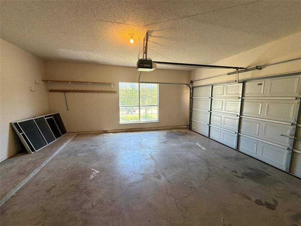 304 Holly Court, Murphy, TX 75094 304 Holly Court, Murphy, TX 75094