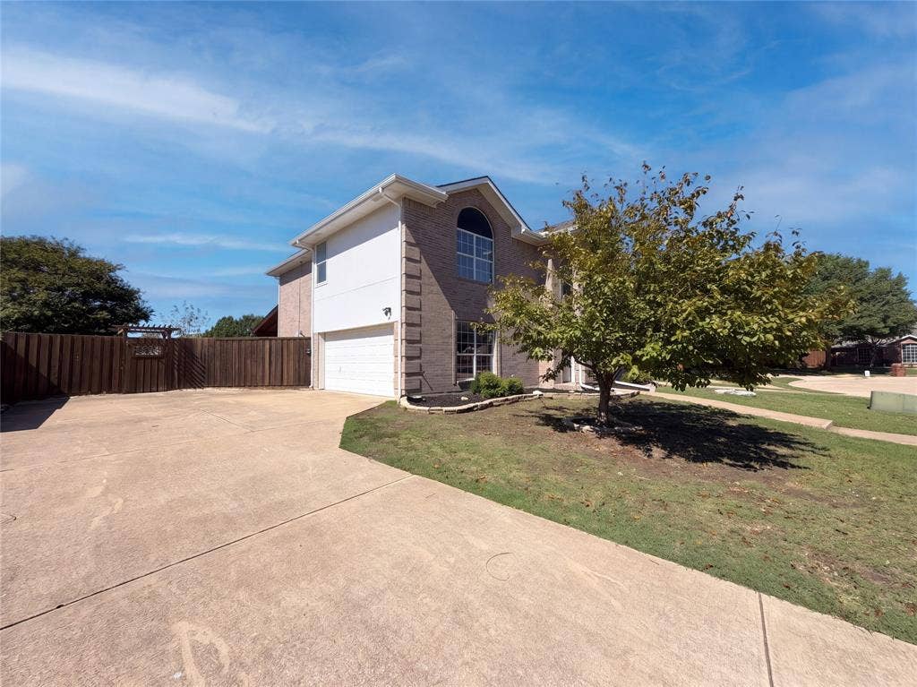 304 Holly Court, Murphy, TX 75094 304 Holly Court, Murphy, TX 75094