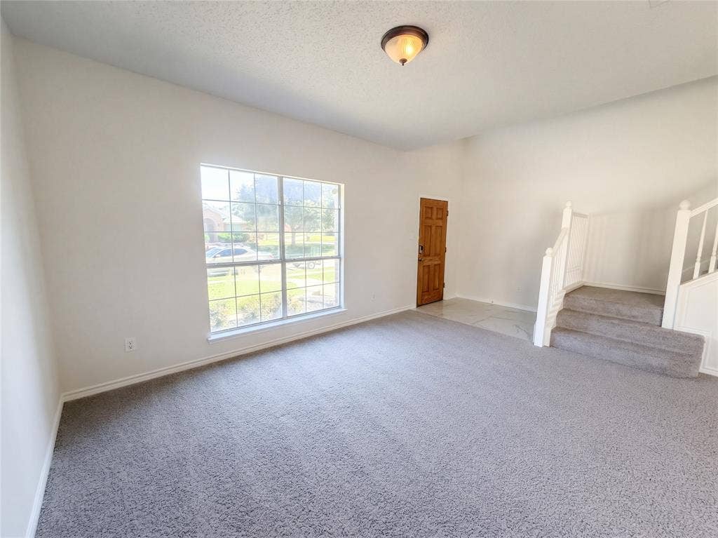 304 Holly Court, Murphy, TX 75094 304 Holly Court, Murphy, TX 75094
